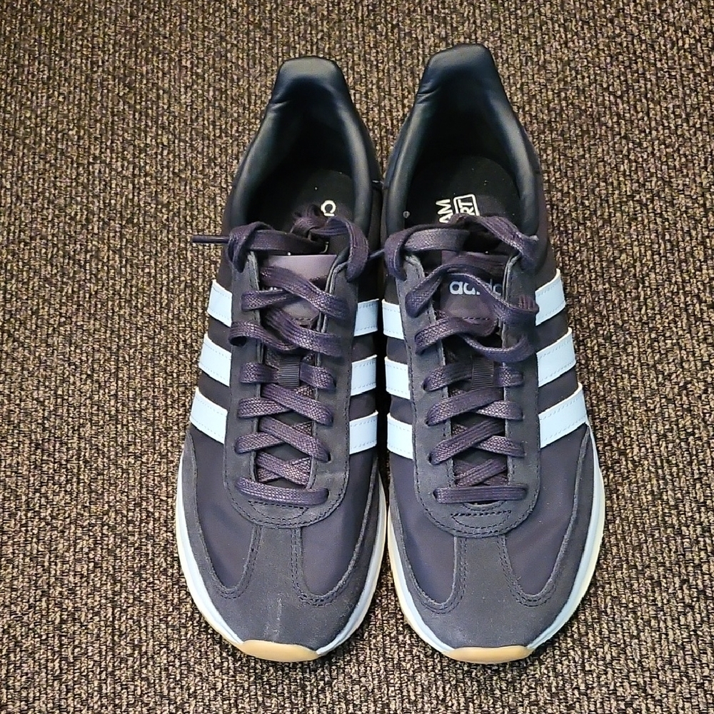 Women's Adidas Sneakers